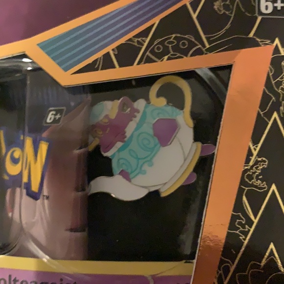 Pokémon Shinning Fates: Mad Party Pin Polteageist - Picture 4 of 4